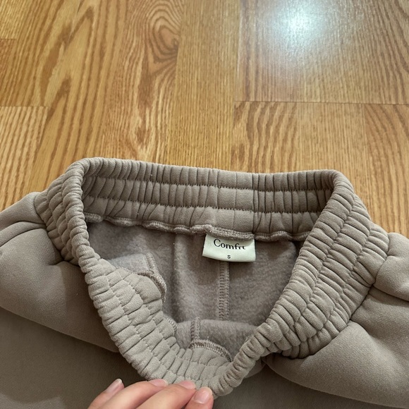 Comfrt Bark Signature Hoodie + Sweatpants - Picture 8 of 14